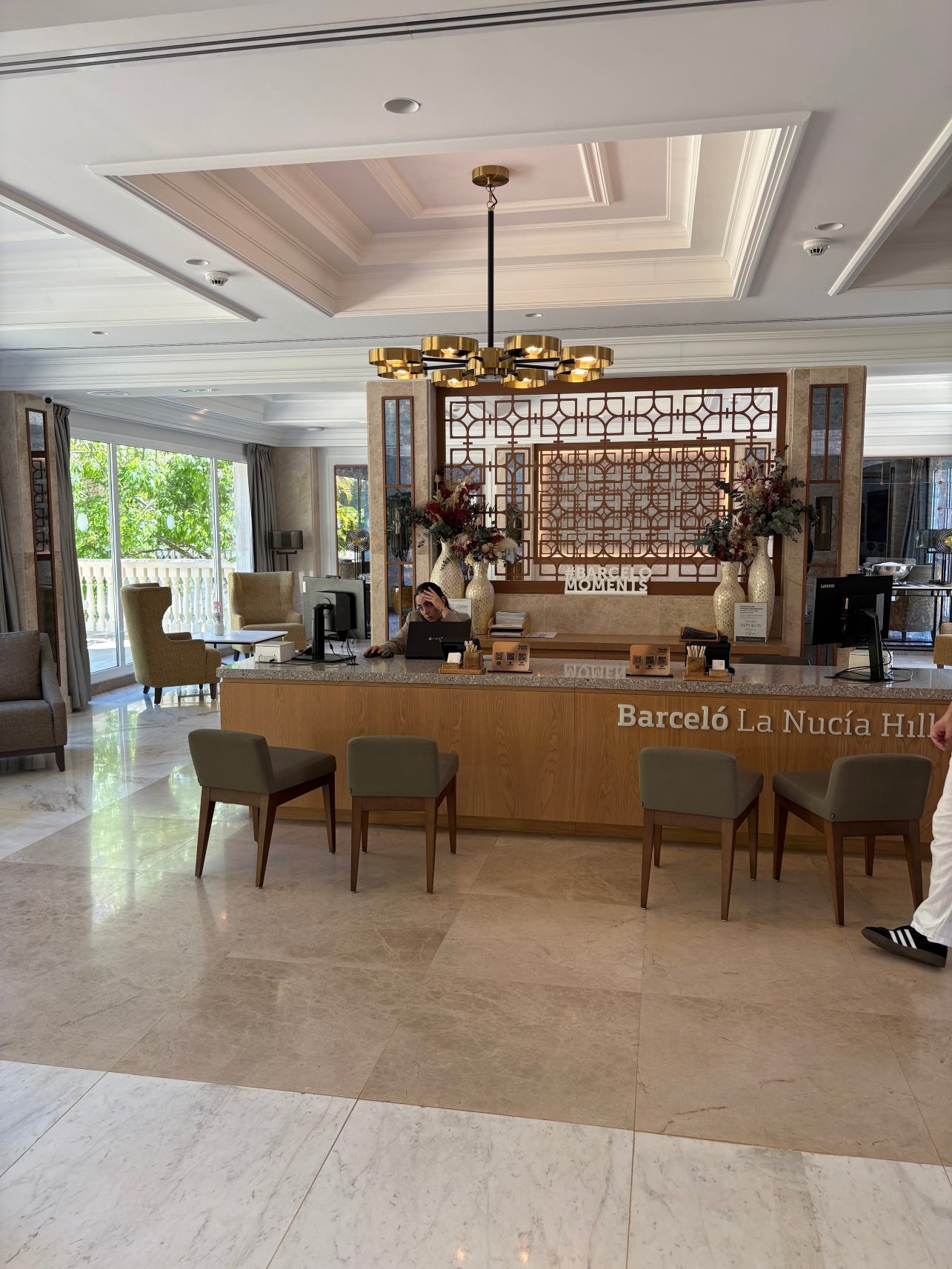 拉努西亚巴塞罗希尔斯酒店-旅行者