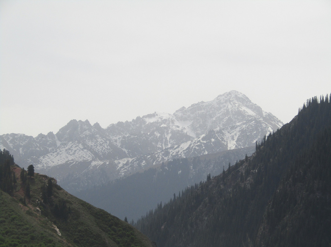 Jeti-Oguz Canyon (Seven Bulls Rocks)-Issyk Kul Province必去景点