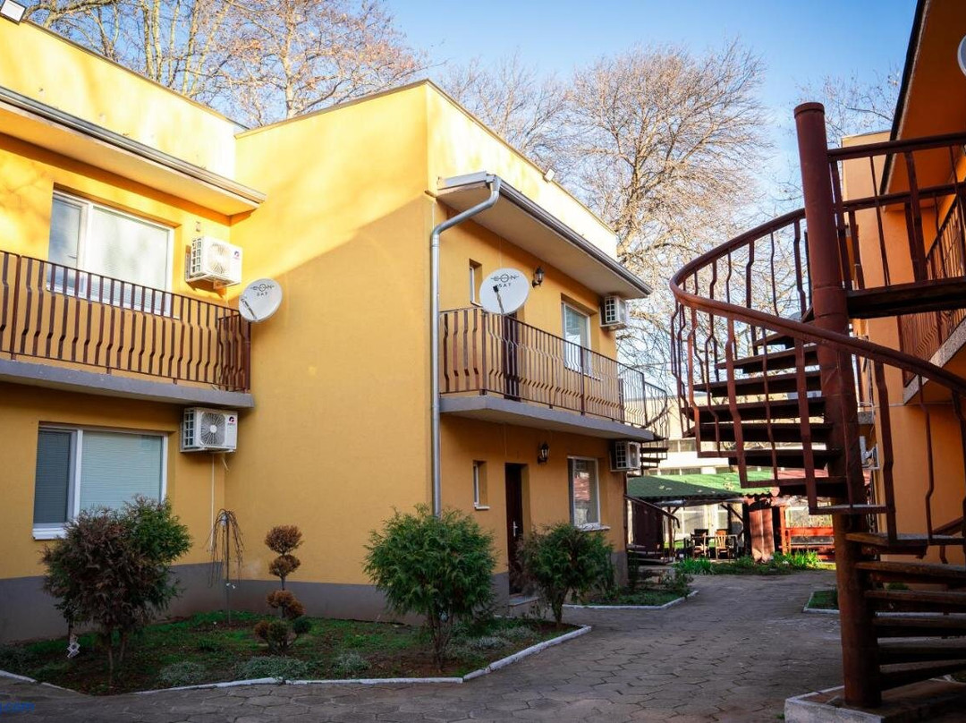 Khotel Olimpiĭski Nadezhdi