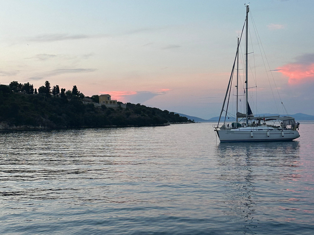 Nisos Yacht Charter-Nidri必去景点