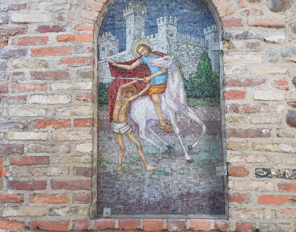 Porta Cansignorio-拉齐塞必去景点