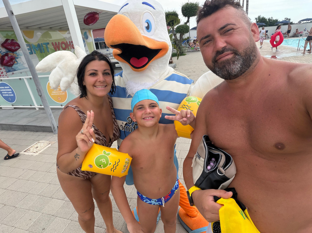 Free Time Acquapark-Giugliano in Campania必去景点