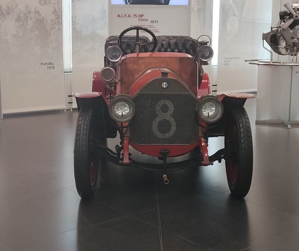 Museo  Alfa Romeo-阿雷塞必去景点