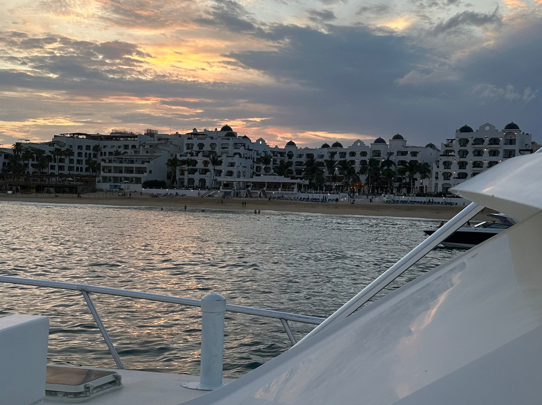 Blue Sky Cabo Fishing and Tours-卡波圣卢卡斯必去景点