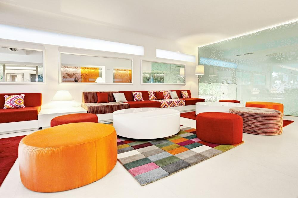 Grupotel Oasis Hotel主图