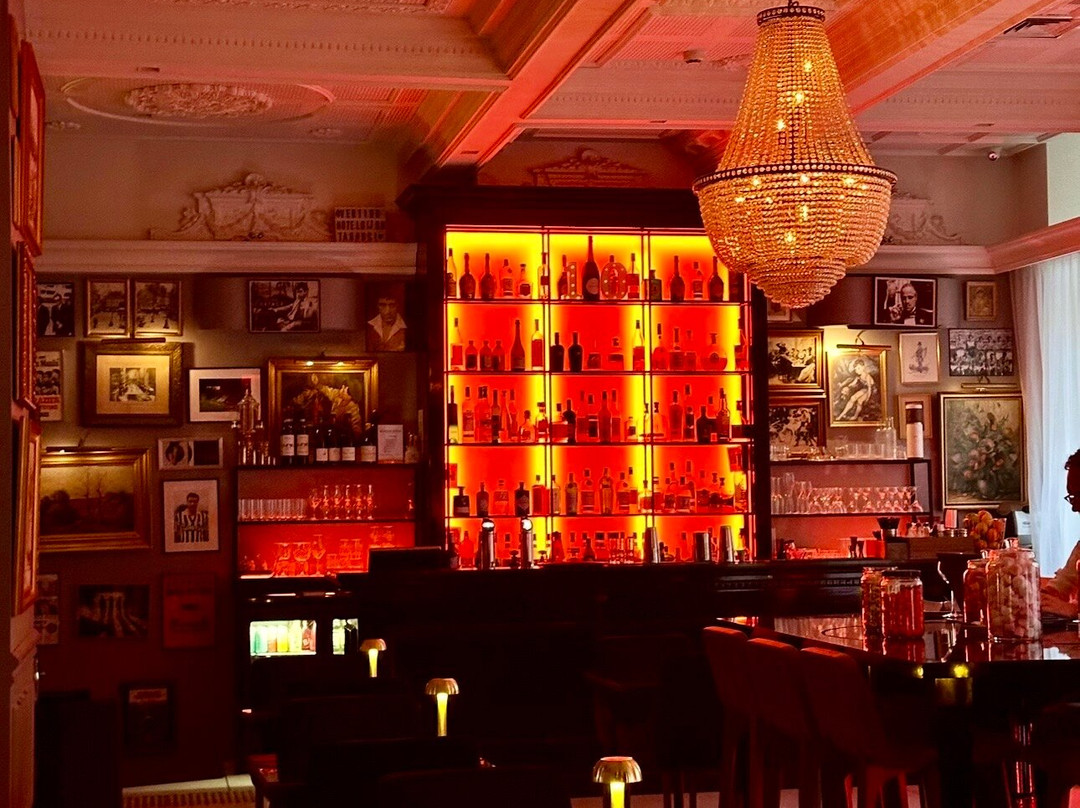 Embassy Bar Vertigo