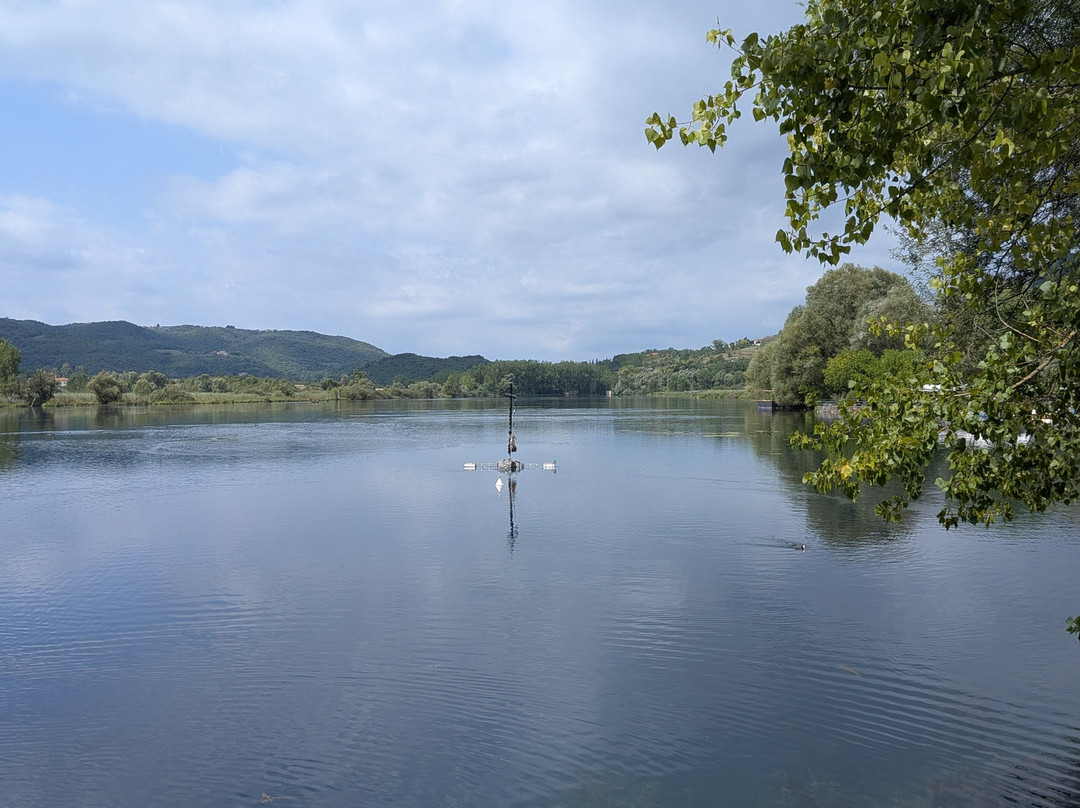 Lago di Posta Fibreno-Posta Fibreno必去景点