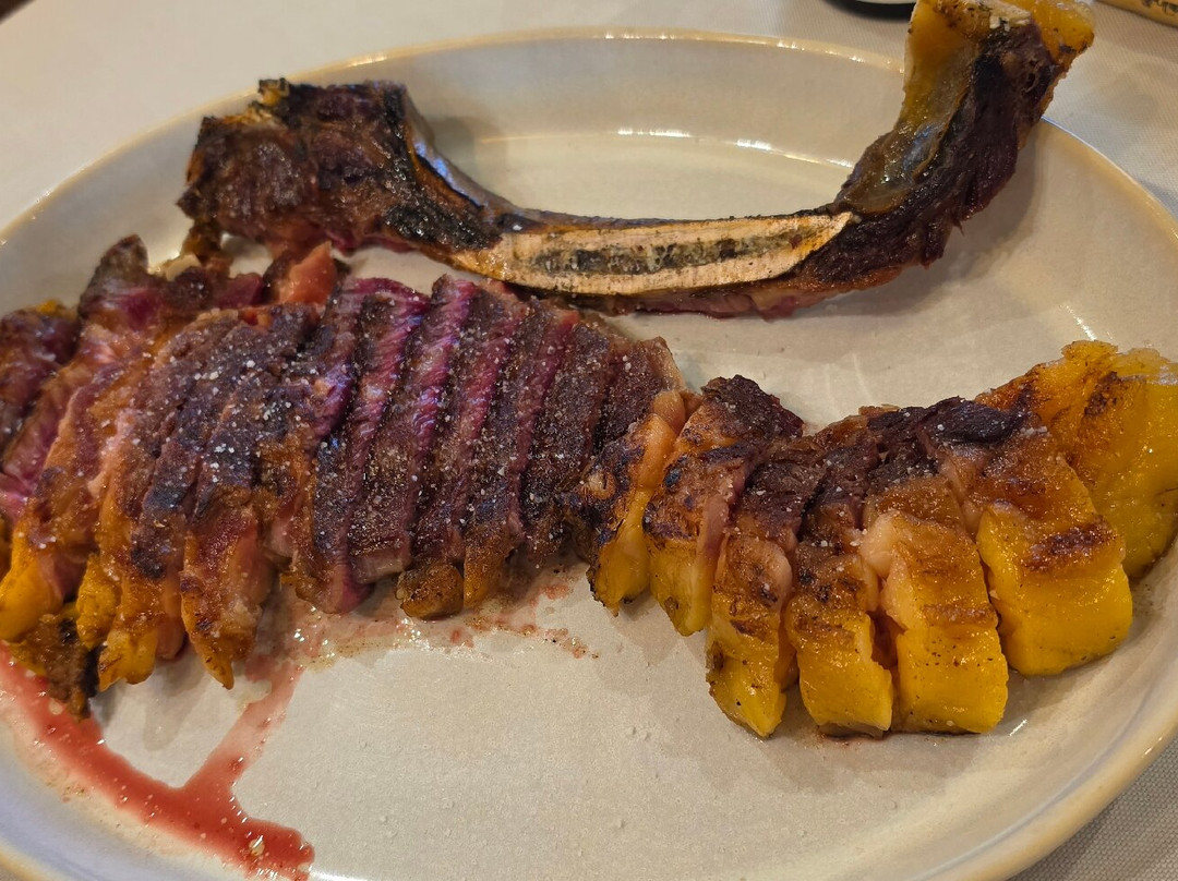 Abadesa Restaurante Hotel主图