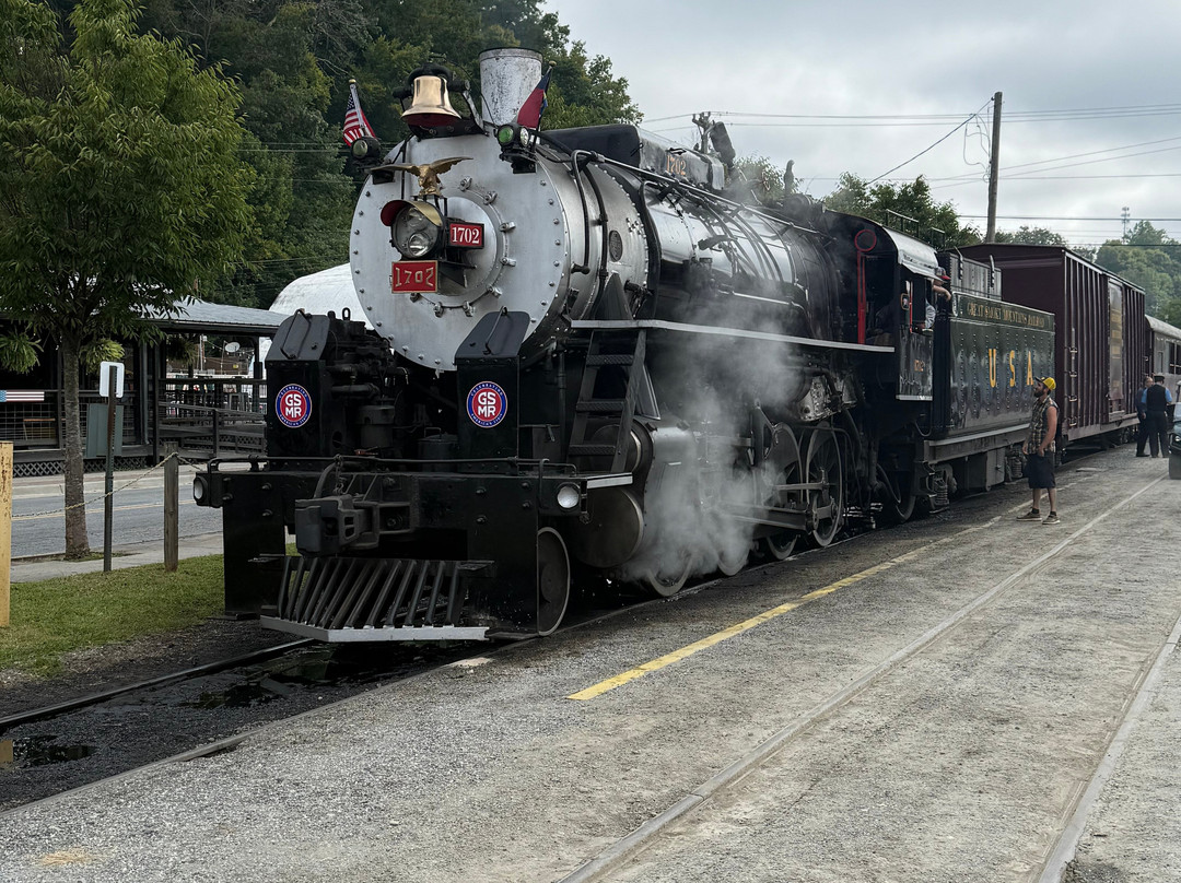 Great Smoky Mountains Railroad-布赖森城必去景点
