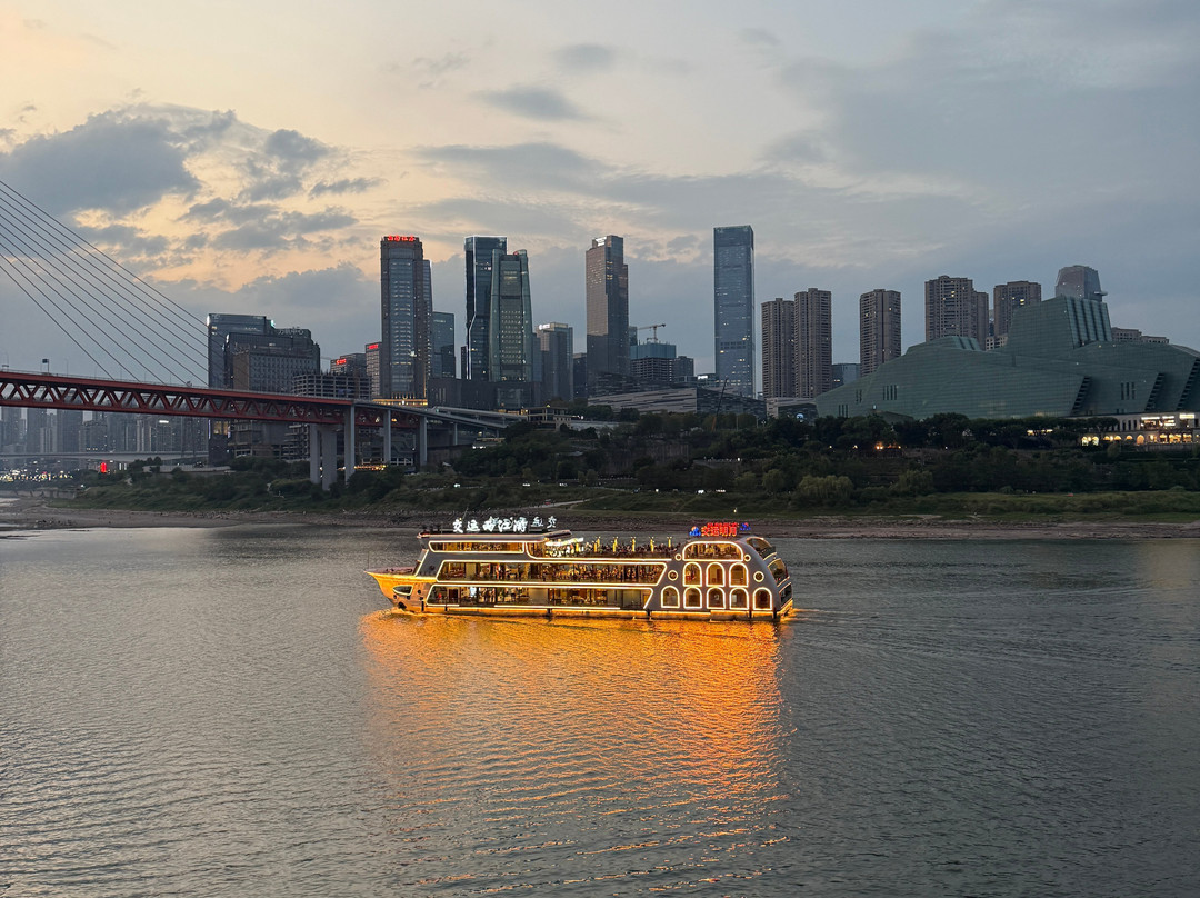 Raffles City Mall Chongqing-重庆市必去景点