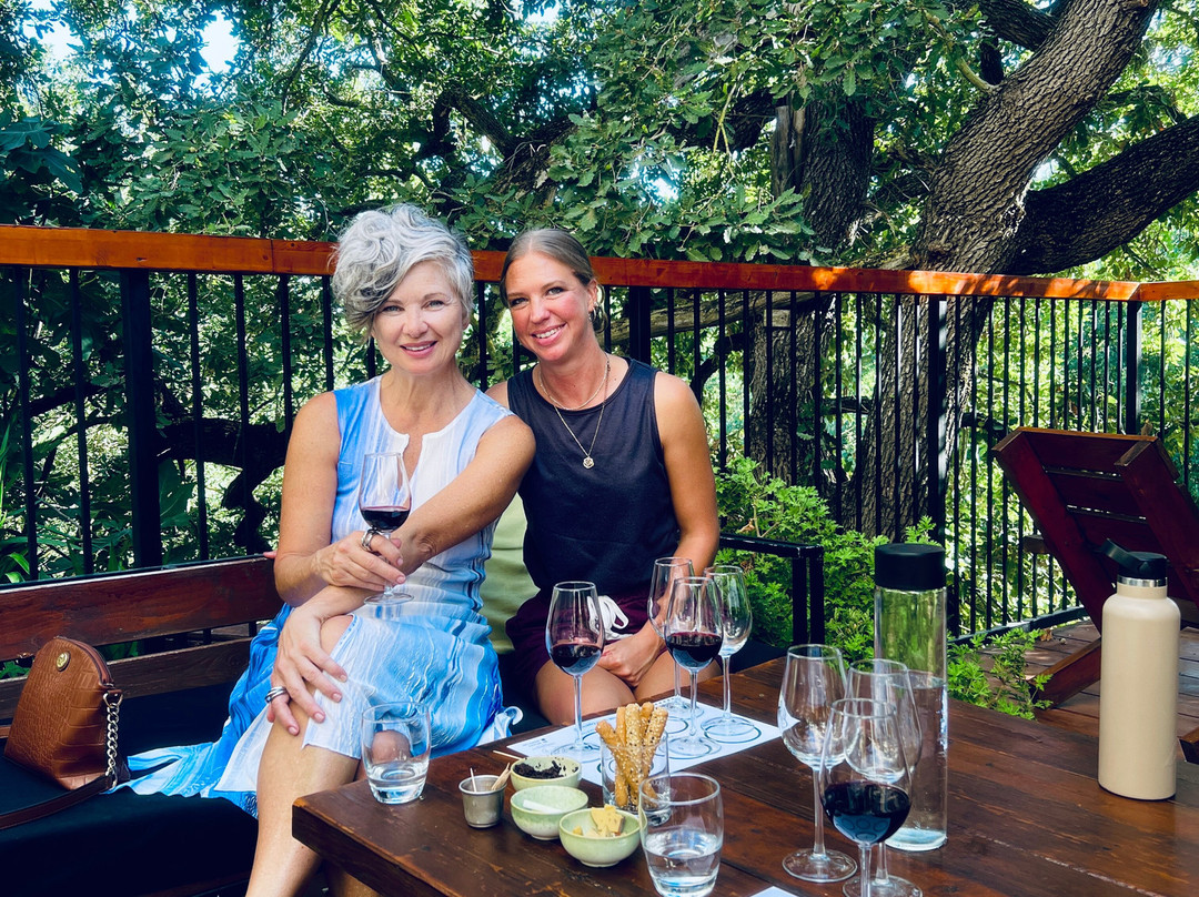 Hadjicharalambous Boutique Winery-Stroumbi必去景点