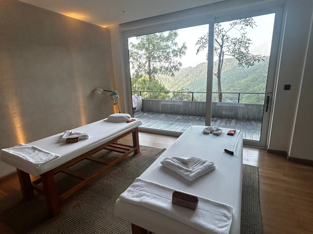 露台度假村及水疗中心主图
