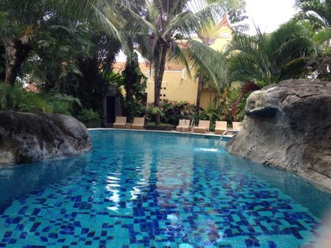 鲁马赫暹罗精品酒店