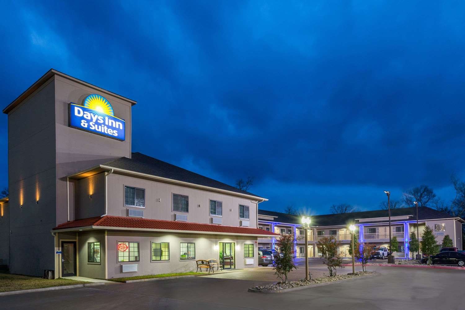 Days Inn & Suites by Wyndham Madisonville-官方