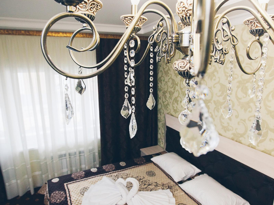 Crystal Palace Hotel