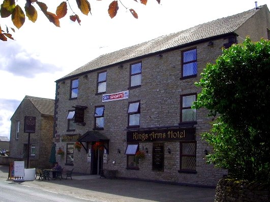 Kings Arms Hotel-浴室