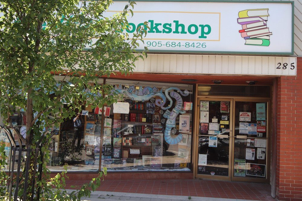 The Write Bookshop-圣凯瑟琳斯必去景点