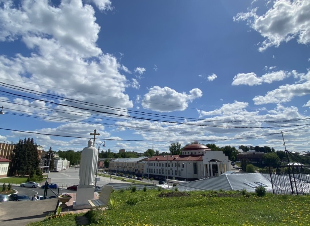 Monument to Prince Vladimir the Baptist景点图片