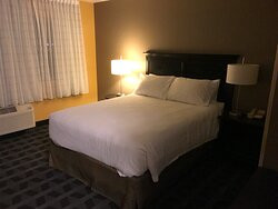 乔普林唐普雷斯套房酒店主图