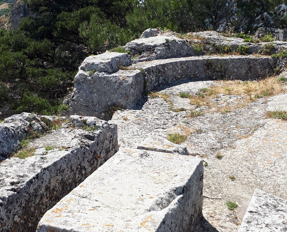 Pagan Sacrificial Altars景点图片