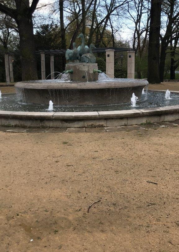 Schwanenbrunnen