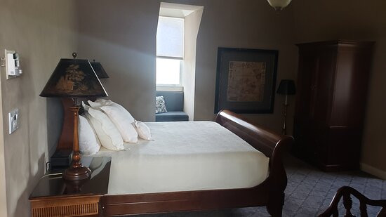 奥赫卡城堡庄园酒店主图