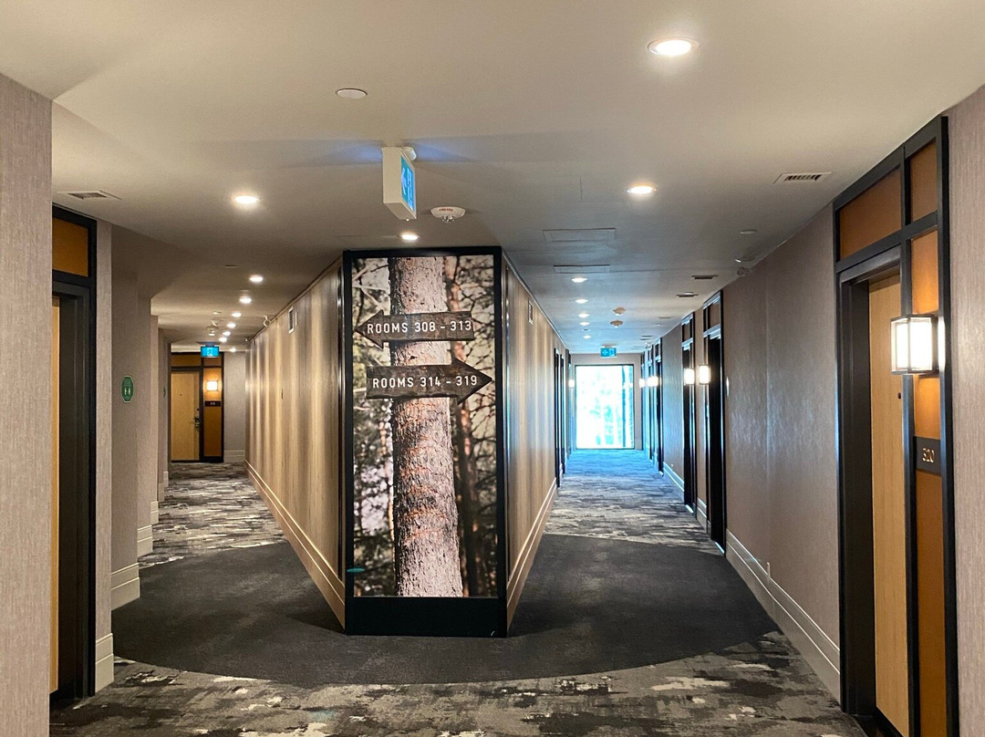 Peaks Hotel and Suites主图