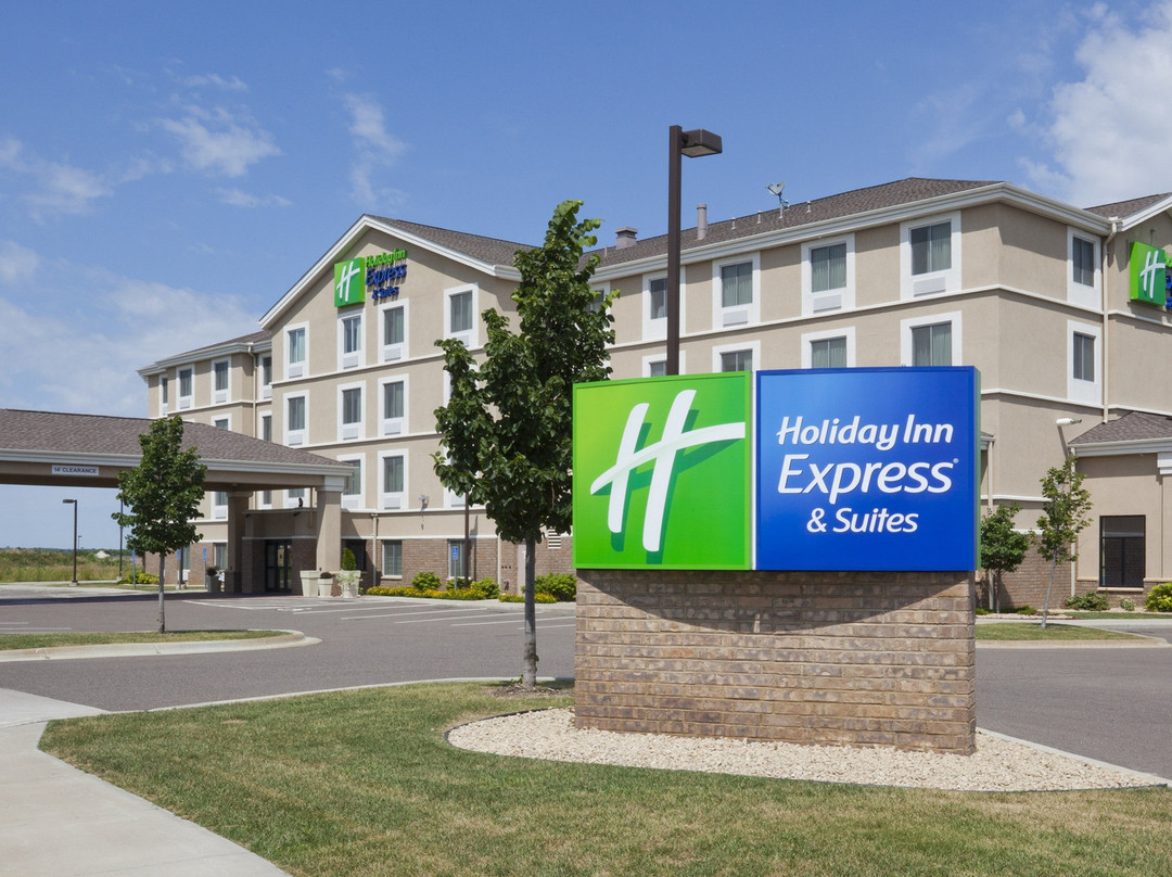 Holiday Inn Express & Suites Rogers By IHG主图