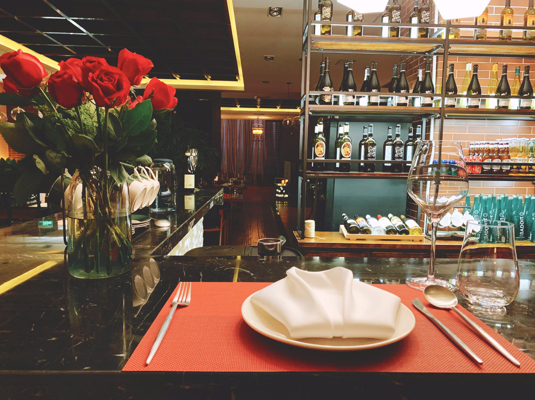 生活与我葡萄酒西餐厅