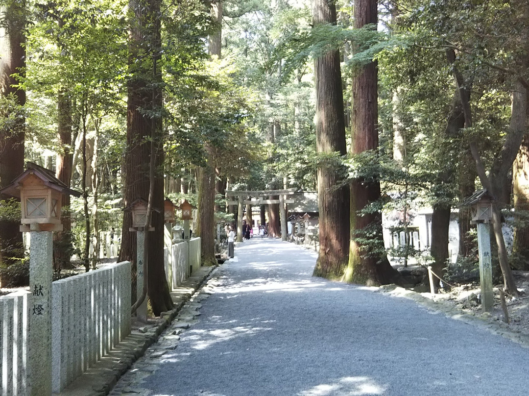 Tsubaki Ogamiyashiro Shrine景点图片
