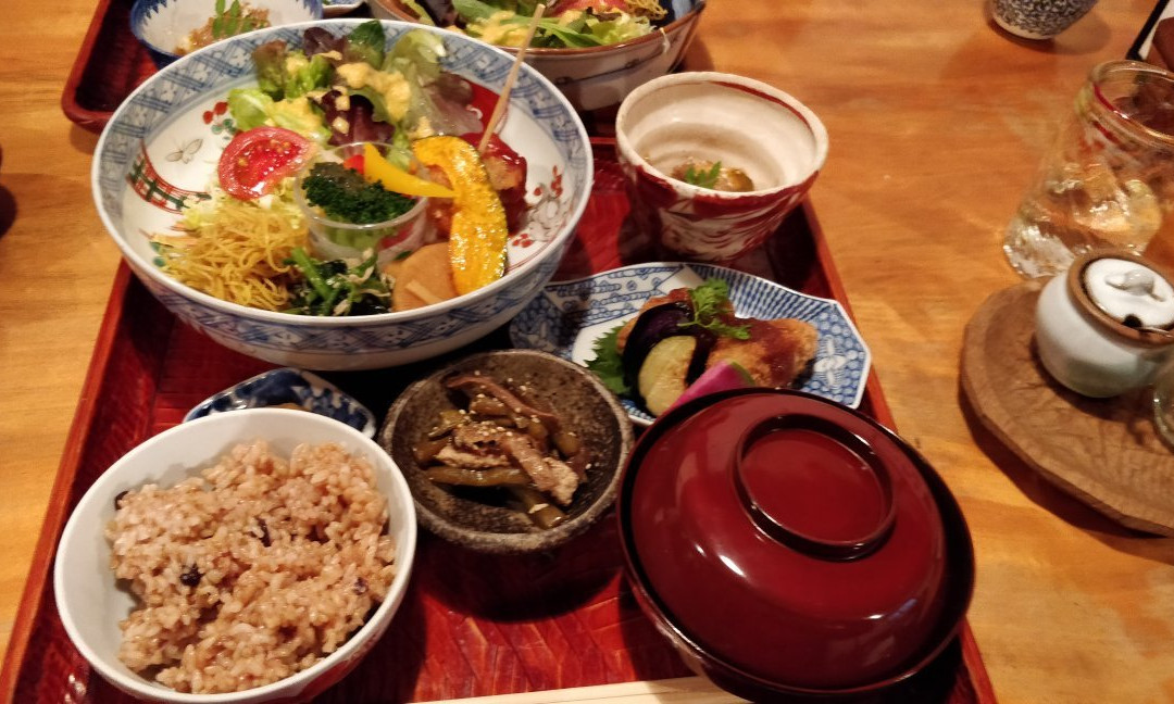 野菜食堂こやま