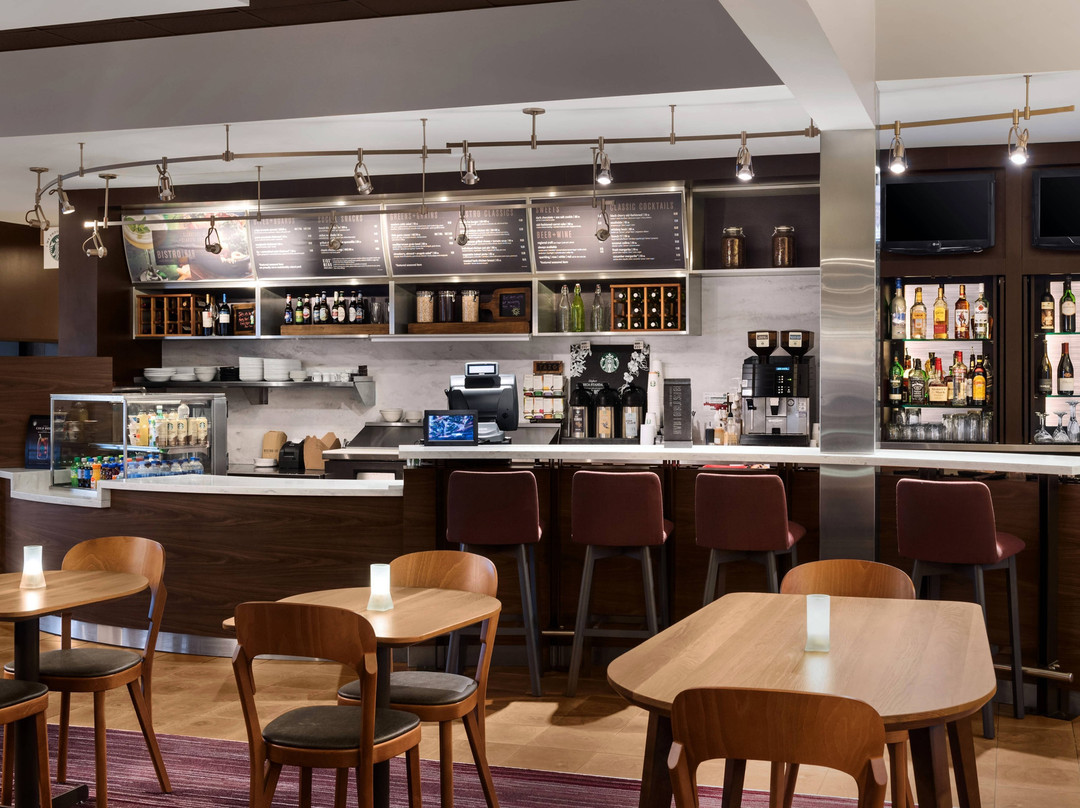 Courtyard by Marriott Syracuse Carrier Circle主图