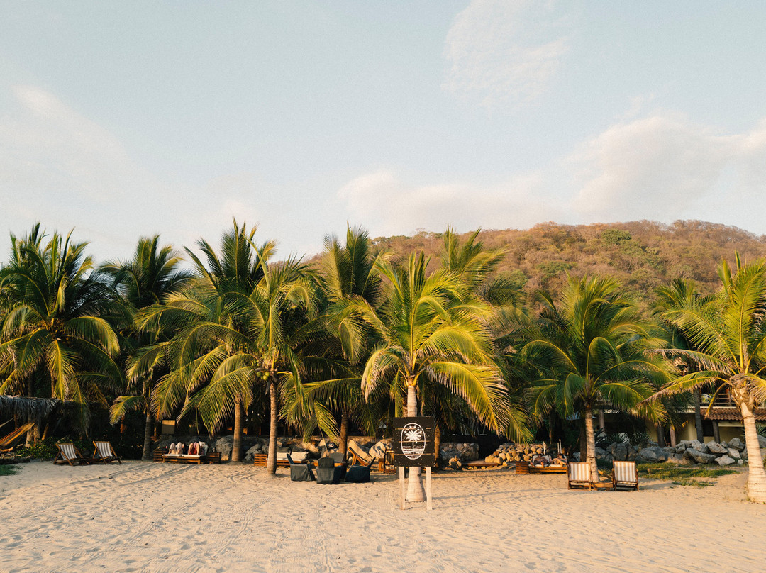 Lo Sereno Casa de Playa主图