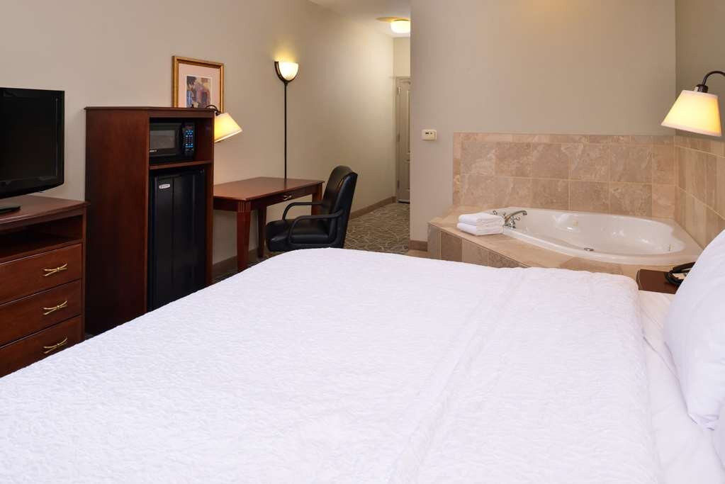 Hampton Inn By Hilton Litchfield主图