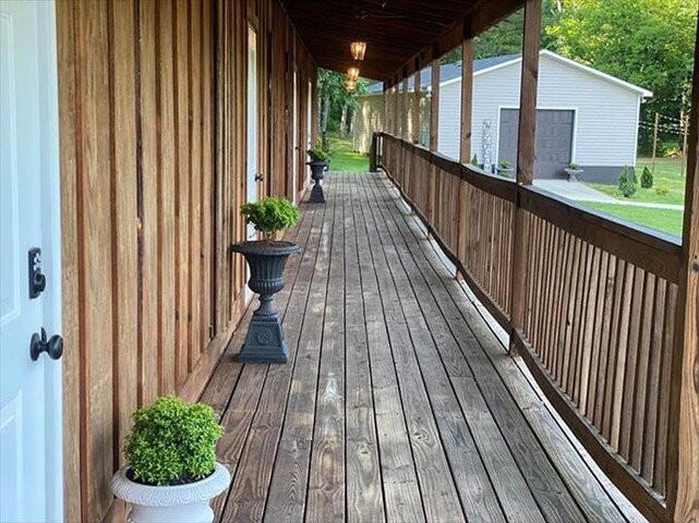 Whistle Hollow Wedding and Event Venue景点图片