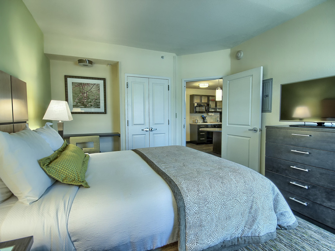 Candlewood Suites Columbus - Grove City by IHG主图