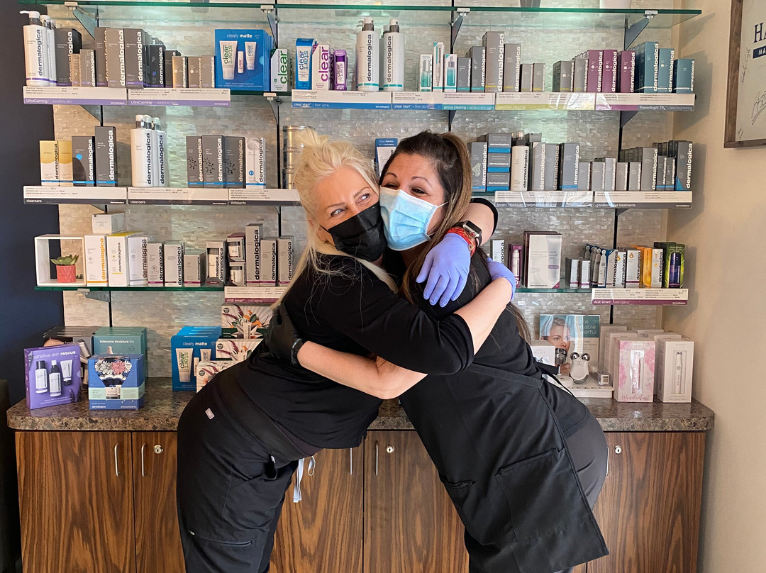 Hand and Stone Massage and Facial-Clark必去景点