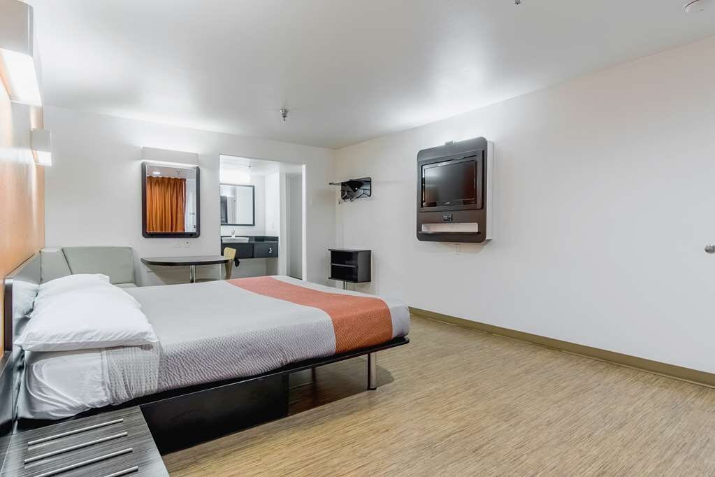 Motel 6 Victorville, CA - Apple Valley主图