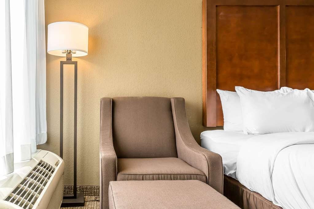 Comfort Inn & Suites Aberdeen near APG主图