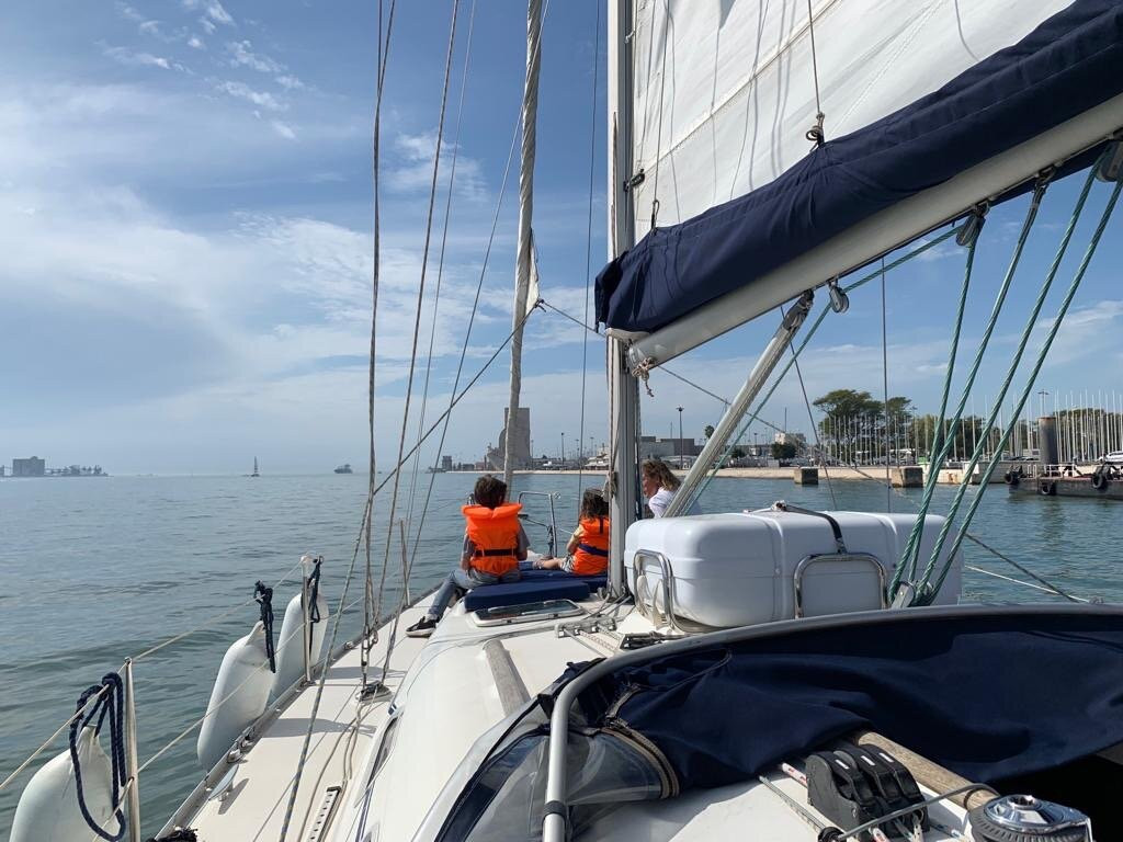 Discover Oasis - Boat Tours-里斯本必去景点