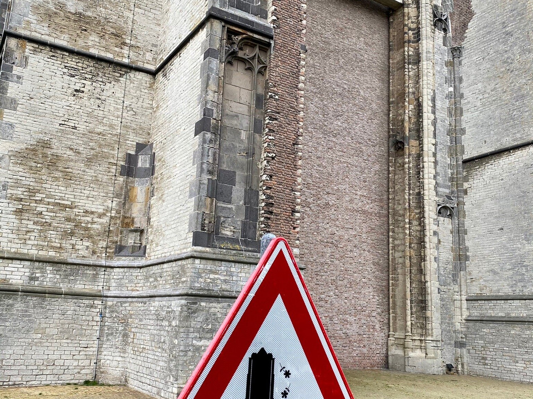 Sint-Lievensmonstertoren-济里克泽必去景点