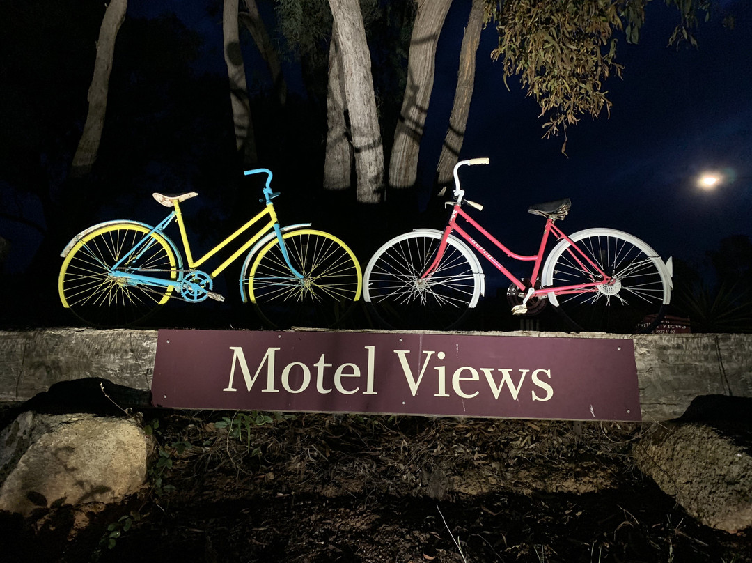 Motel Views Yackandandah主图