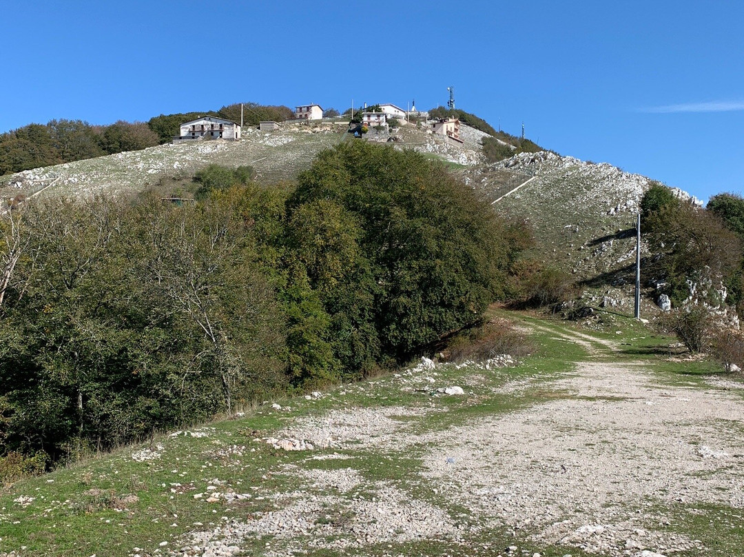 Santuario Regina della Pace-Serrone必去景点
