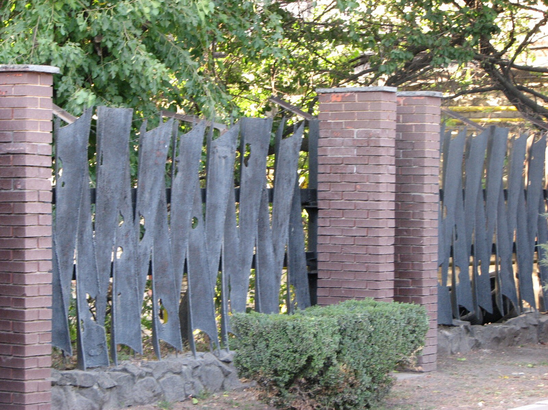 Mine Hole 4/4 BIS Memorial Complex-顿涅茨克必去景点