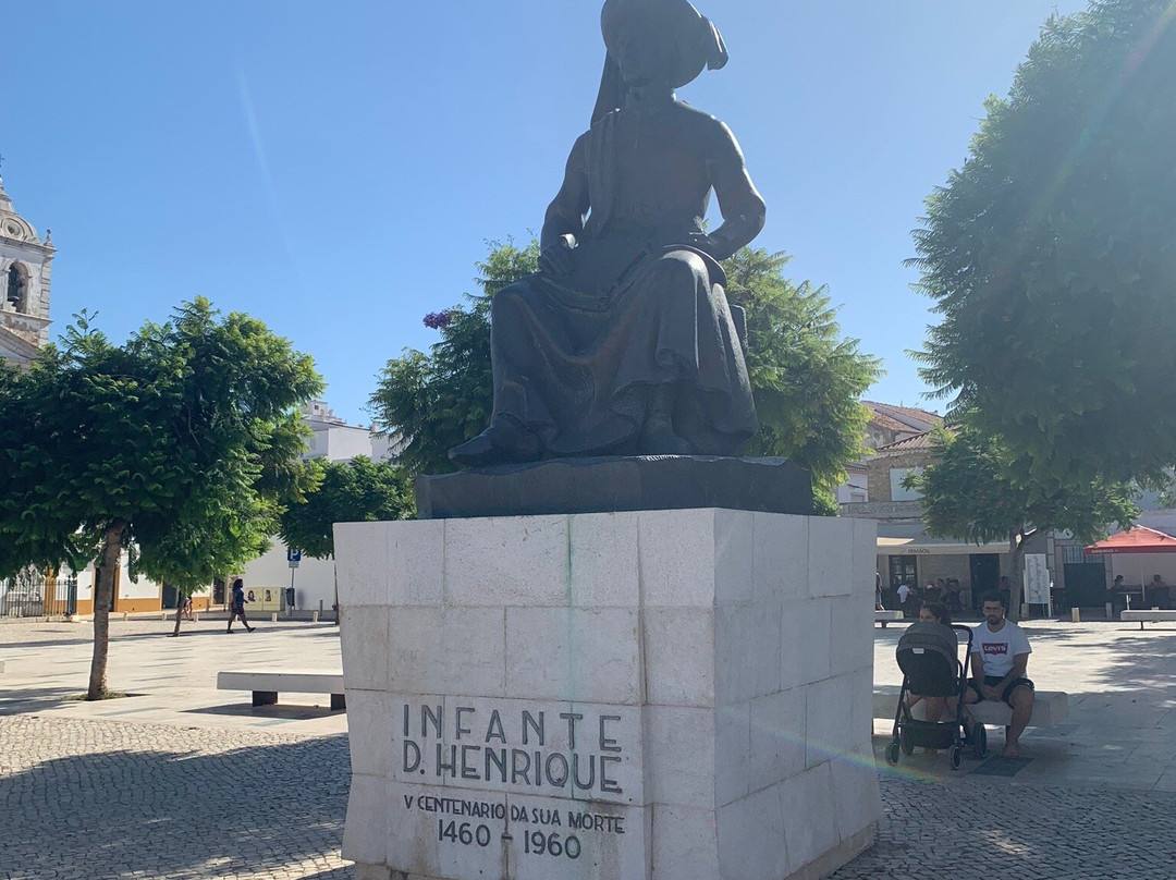 Statue of Infante Dom Henrique-拉各斯必去景点