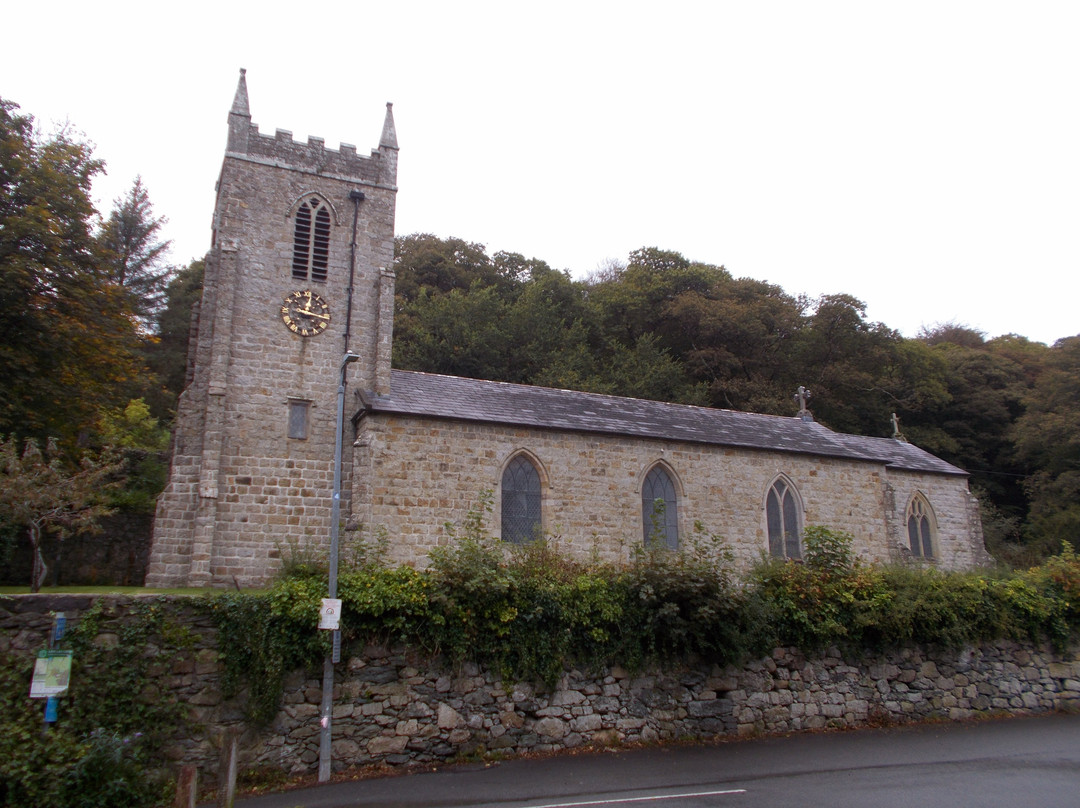 St. Cyngar's Church景点图片