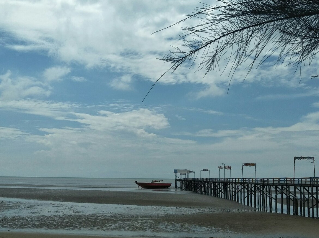Biru Kersik Beach景点图片