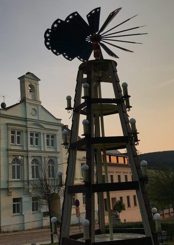 Kirchplatz Mini Märchenwald