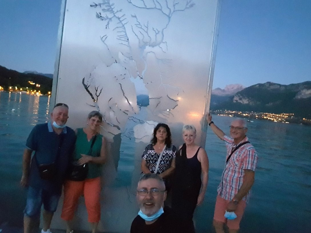 亚历山德拉酒店主图