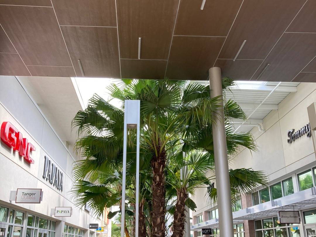 Tanger Outlets Daytona-代托纳比奇必去景点